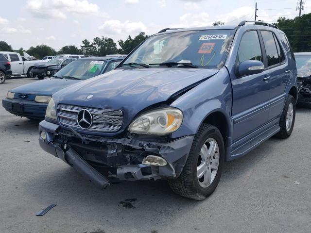 4JGAB57E65A549549 - 2005 MERCEDES-BENZ ML 350 BLUE photo 2