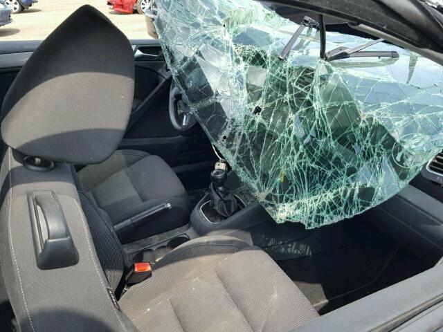 WVWAA7AJ3AW284918 - 2010 VOLKSWAGEN GOLF BLACK photo 5