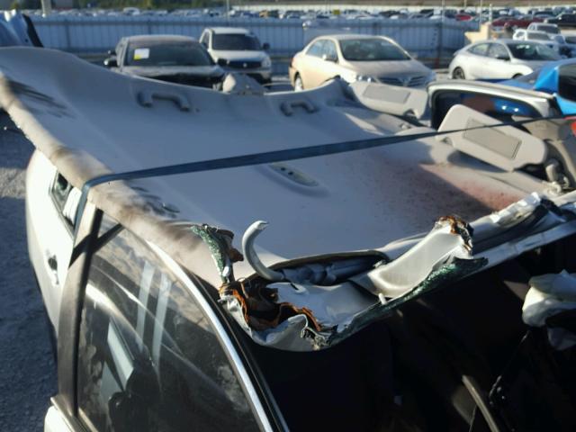 2G1WG5EK7B1272588 - 2011 CHEVROLET IMPALA SILVER photo 9