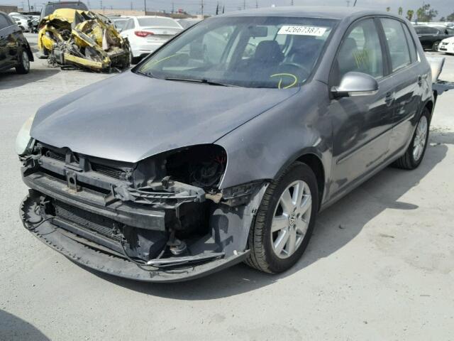 WVWDB71K29W050882 - 2009 VOLKSWAGEN RABBIT GRAY photo 2