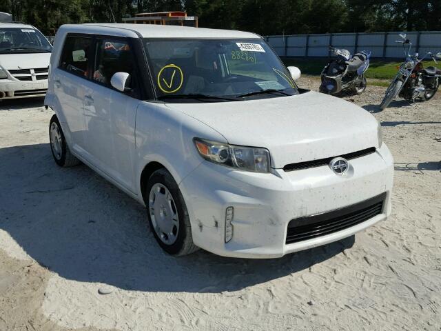 JTLZE4FEXDJ038200 - 2013 TOYOTA SCION XB WHITE photo 1