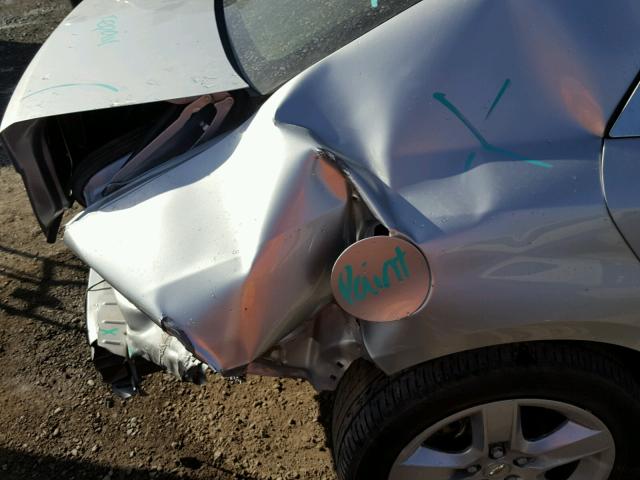 1G1ZB5E05CF234085 - 2012 CHEVROLET MALIBU LS 银色 照片 9