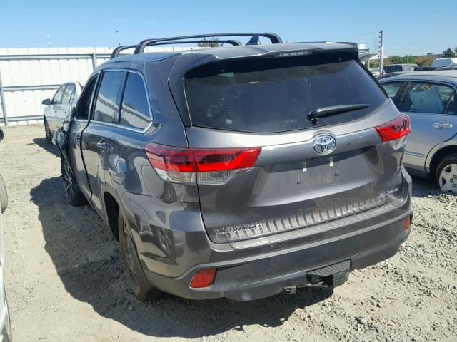 5TDJZRFH8HS408606 - 2017 TOYOTA HIGHLANDER GRAY photo 3