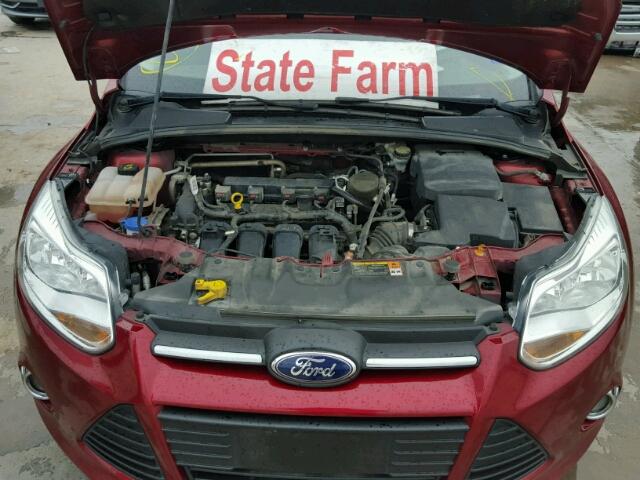 1FADP3F28DL381372 - 2013 FORD FOCUS RED photo 7