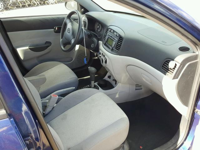 KMHCN46C98U279486 - 2008 HYUNDAI ACCENT BLUE photo 5