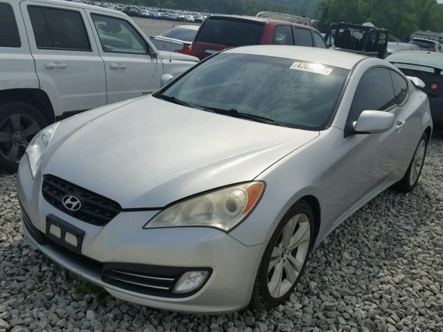 KMHHU6KHXAU013342 - 2010 HYUNDAI GENESIS CO SILVER photo 2