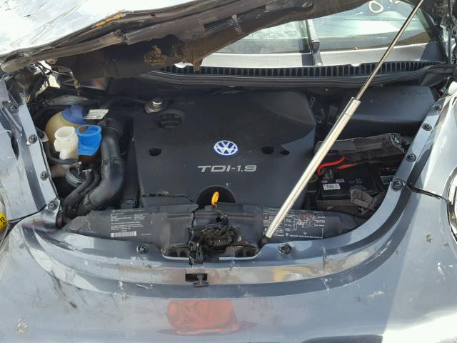 3VWCP21C22M432034 - 2002 VOLKSWAGEN NEW BEETLE 灰色 照片 7