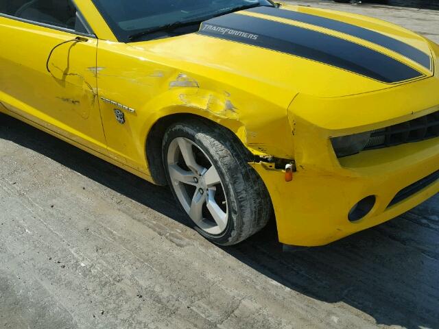 2G1FC1ED5B9130344 - 2011 CHEVROLET CAMARO LT YELLOW photo 9