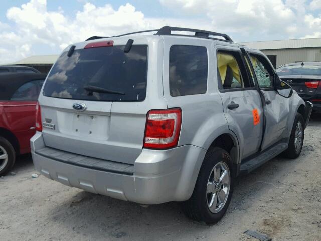 1FMCU03709KB48169 - 2009 FORD ESCAPE SILVER photo 4