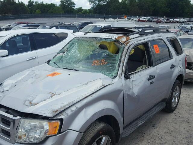 1FMCU03709KB48169 - 2009 FORD ESCAPE SILVER photo 9