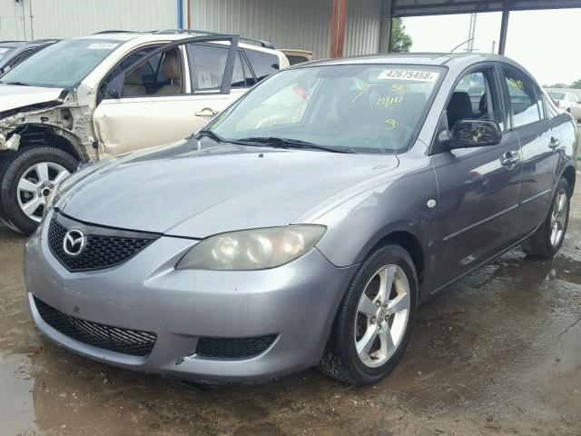 JM1BK12F361508850 - 2006 MAZDA 3 I GRAY photo 2