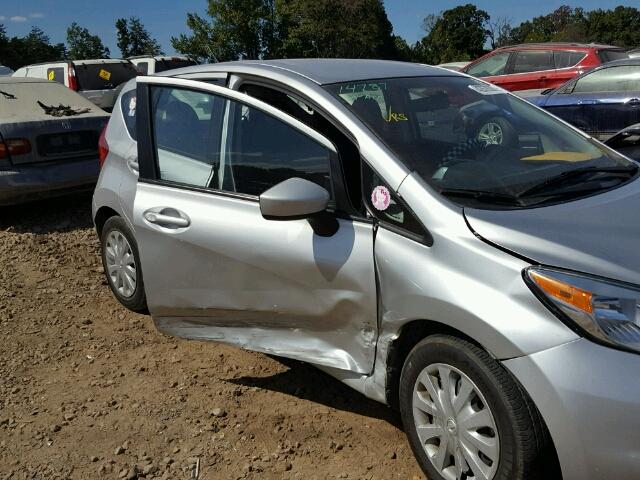 3N1CE2CP3FL373230 - 2015 NISSAN VERSA NOTE SILVER photo 9