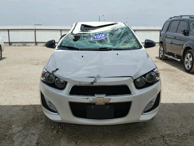 1G1JH6SB7F4135999 - 2015 CHEVROLET SONIC RS WHITE photo 9