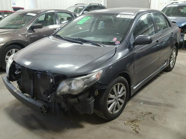 1NXBU4EE7AZ320866 - 2010 TOYOTA COROLLA BA GRAY photo 2