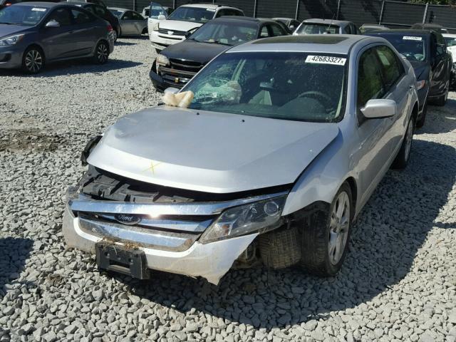 3FAHP0HA2CR359291 - 2012 FORD FUSION SE SILVER photo 2