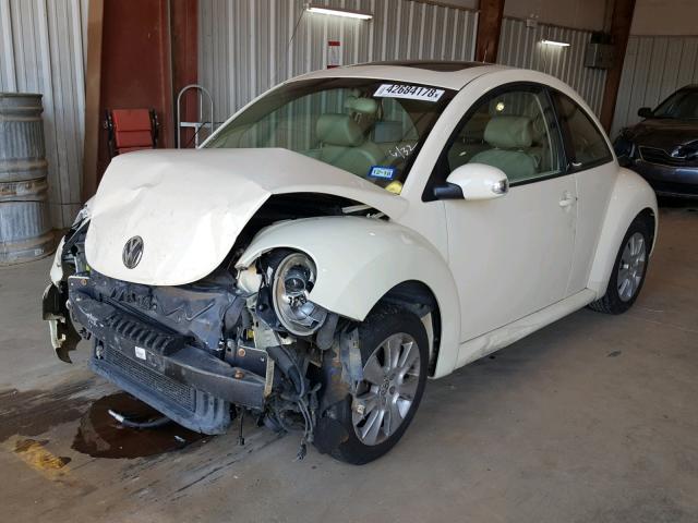 3VWRG31C78M505987 - 2008 VOLKSWAGEN NEW BEETLE 棕色 照片 2