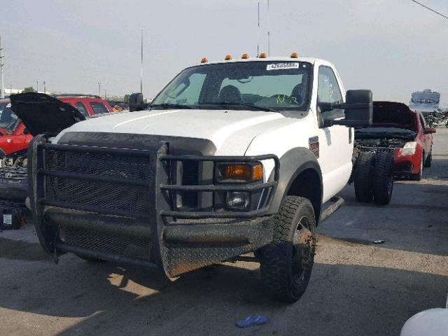 1FDXF47R78ED33315 - 2008 FORD F450 SUPER WHITE photo 2