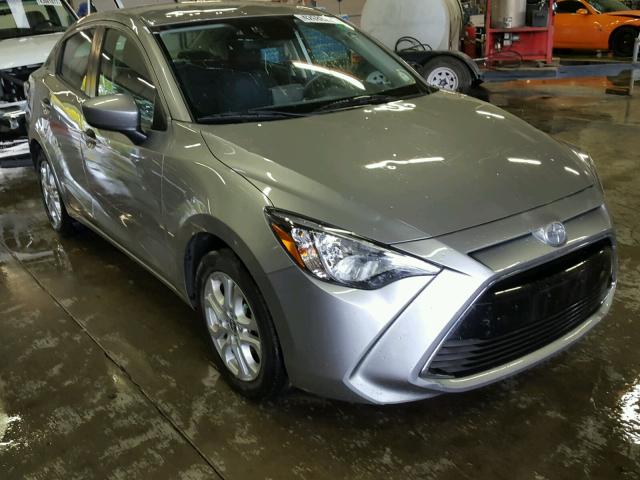 3MYDLBZV0GY135399 - 2016 TOYOTA SCION IA SILVER photo 1