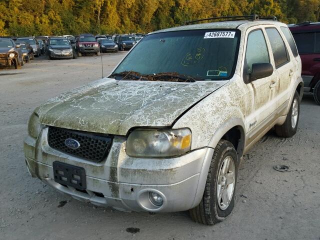 1FMCU96H26KA52578 - 2006 FORD ESCAPE HEV WHITE photo 2