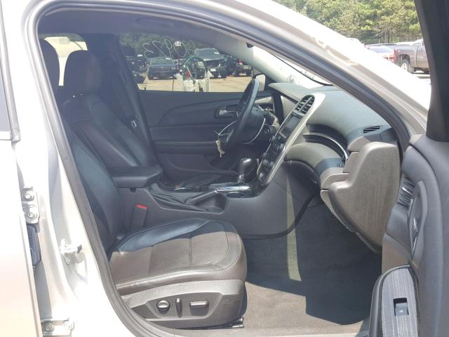 1G11E5SA2GF166478 - 2016 CHEVROLET MALIBU LIM 银色 照片 5