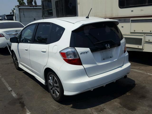 JHMGE8H53DC032975 - 2013 HONDA FIT SPORT WHITE photo 3