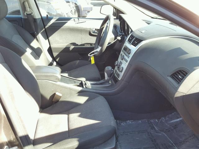 1G1ZC5E04CF253806 - 2012 CHEVROLET MALIBU 1LT 灰色 照片 5