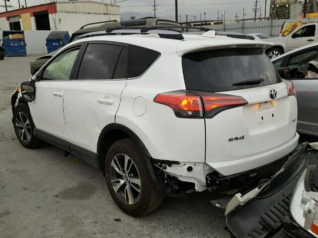 JTMWFREVXHJ138183 - 2017 TOYOTA RAV4 XLE WHITE photo 3