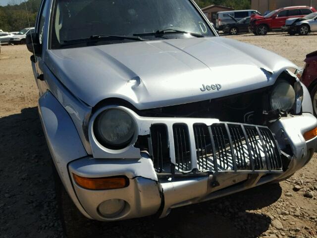 1J4GL58K44W152529 - 2004 JEEP LIBERTY LI SILVER photo 9