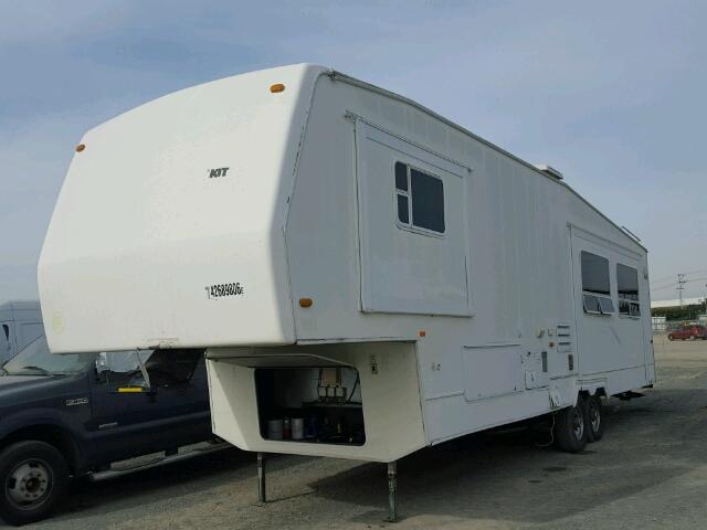 1KT353F2022695582 - 2003 KIT 5TH WHEEL WHITE photo 2