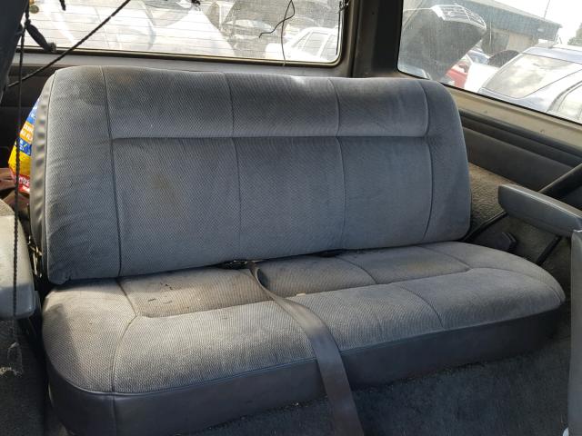 3B4GM17Z1LM056718 - 1990 DODGE RAMCHARGER SILVER photo 6