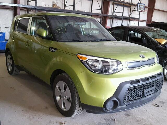 KNDJN2A25G7839175 - 2016 KIA SOUL GREEN photo 1