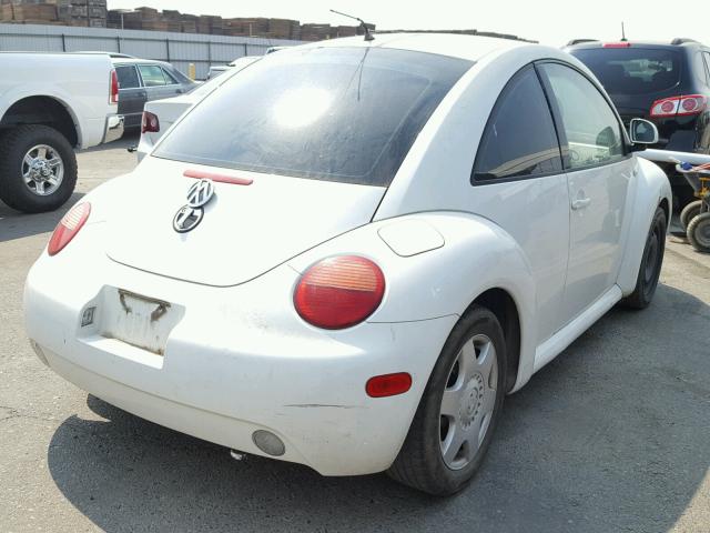 3VWCC21C4XM443054 - 1999 VOLKSWAGEN NEW BEETLE თეთრი ფოტო 4