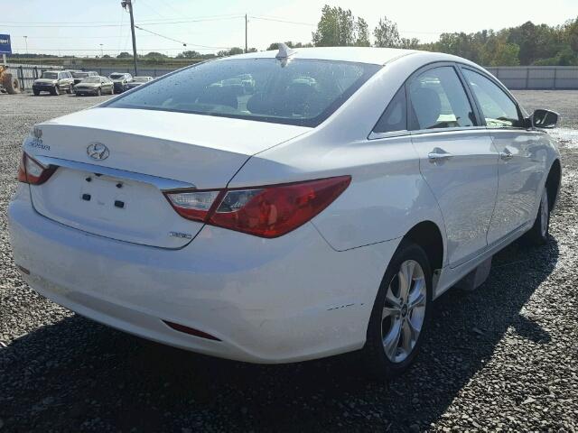 5NPEC4AC5BH104521 - 2011 HYUNDAI SONATA WHITE photo 4