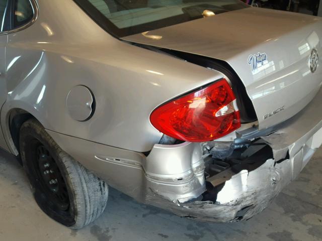 2G4WC582781254594 - 2008 BUICK LACROSSE C SILVER photo 9