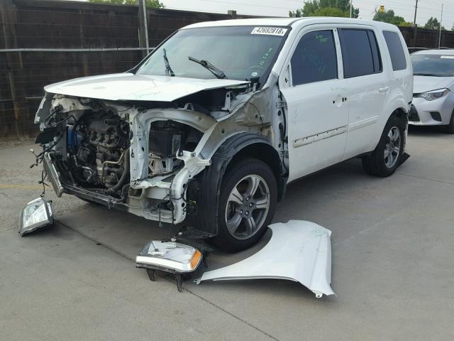 5FNYF4H34FB048795 - 2015 HONDA PILOT SE WHITE photo 2