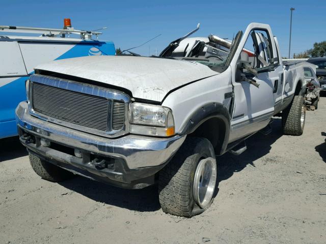 1FTSW31F62EA38110 - 2002 FORD F350 SRW S WHITE photo 2