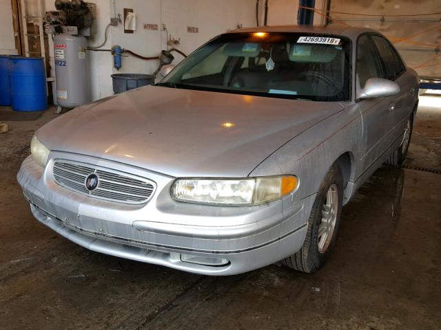 2G4WB52K231112318 - 2003 BUICK REGAL LS 银色 照片 2