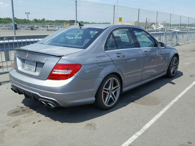 WDDGF7HB2CA581324 - 2012 MERCEDES-BENZ C 63 AMG GRAY photo 4