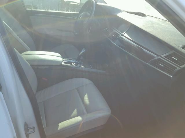 5UXZV4C54BL405043 - 2011 BMW X5 XDRIVE3 Սպիտակ լուսանկար 5