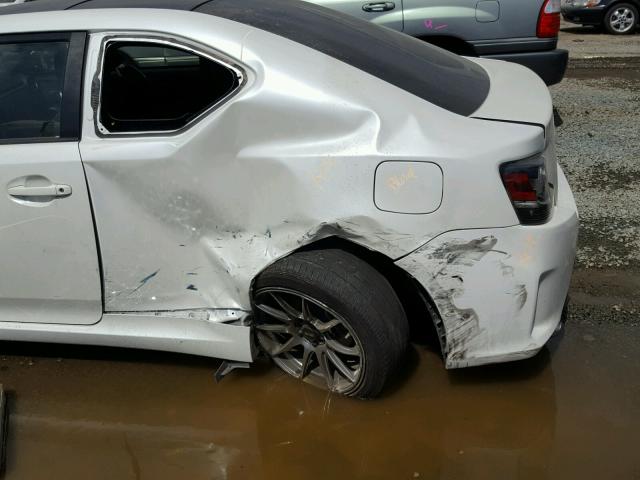 JTKJF5C79F3096588 - 2015 TOYOTA SCION TC 白色 照片 9