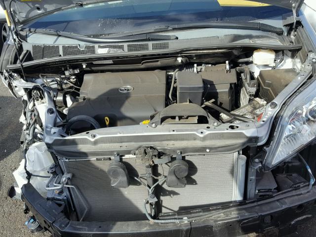 5TDYK3DCXFS590488 - 2015 TOYOTA SIENNA XLE SILVER photo 7