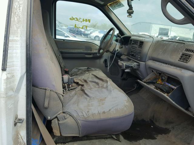 1FTNF21L7YEC85335 - 2000 FORD F250 WHITE photo 5