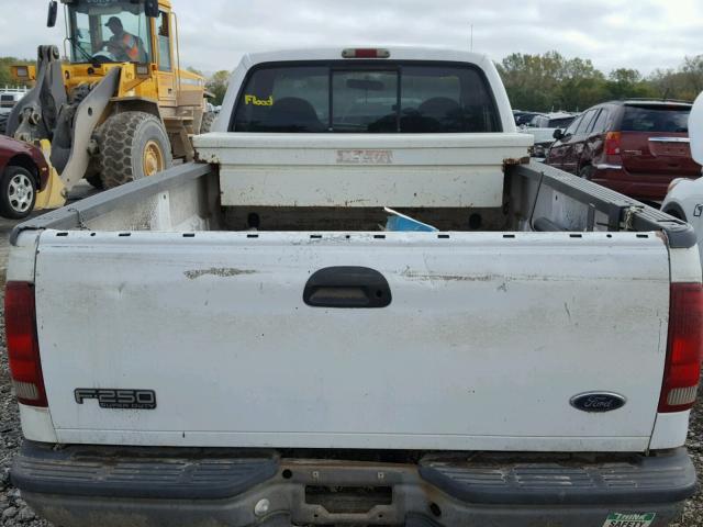 1FTNF21L7YEC85335 - 2000 FORD F250 WHITE photo 6