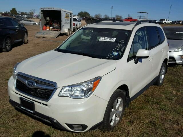 JF2SJADC6FH585940 - 2015 SUBARU FORESTER 2 WHITE photo 2