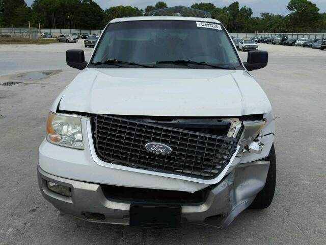 1FMFU16L53LB28156 - 2003 FORD EXPEDITION WHITE photo 9