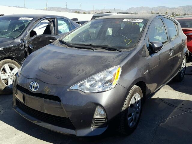 JTDKDTB3XD1533351 - 2013 TOYOTA PRIUS C GRAY photo 2