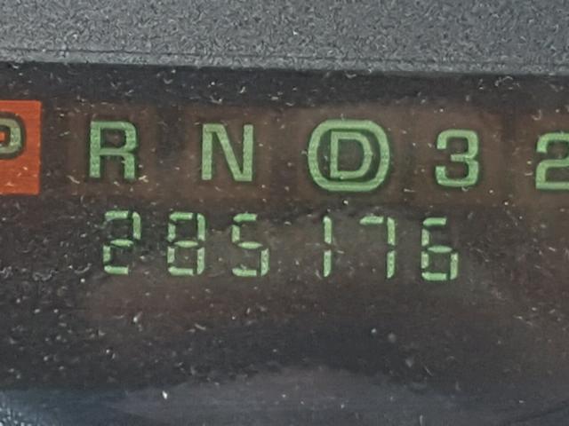 2G4WF551121270817 - 2002 BUICK REGAL GS BLACK photo 8