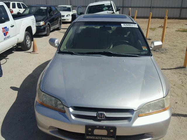 JHMCG5657XC028474 - 1999 HONDA ACCORD EX SILVER photo 9