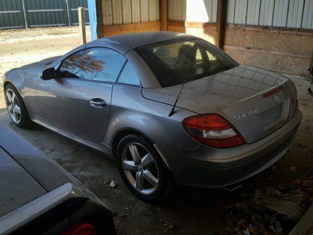 WDBWK56F05F039834 - 2005 MERCEDES-BENZ SLK SILVER photo 3