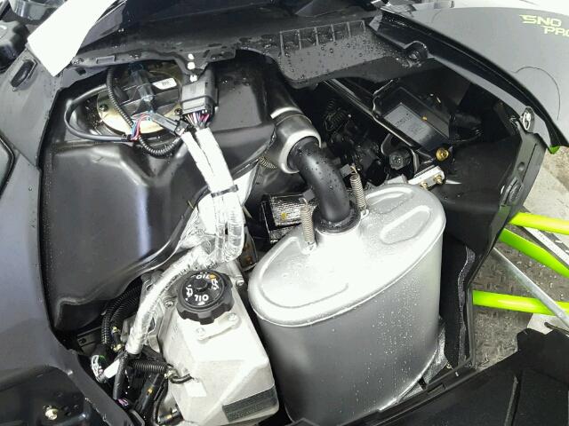 4UF18SNW2JT106724 - 2018 ARCT ZR 6K SPES მწვანე ფოტო 5